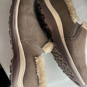 Bear trap loafers